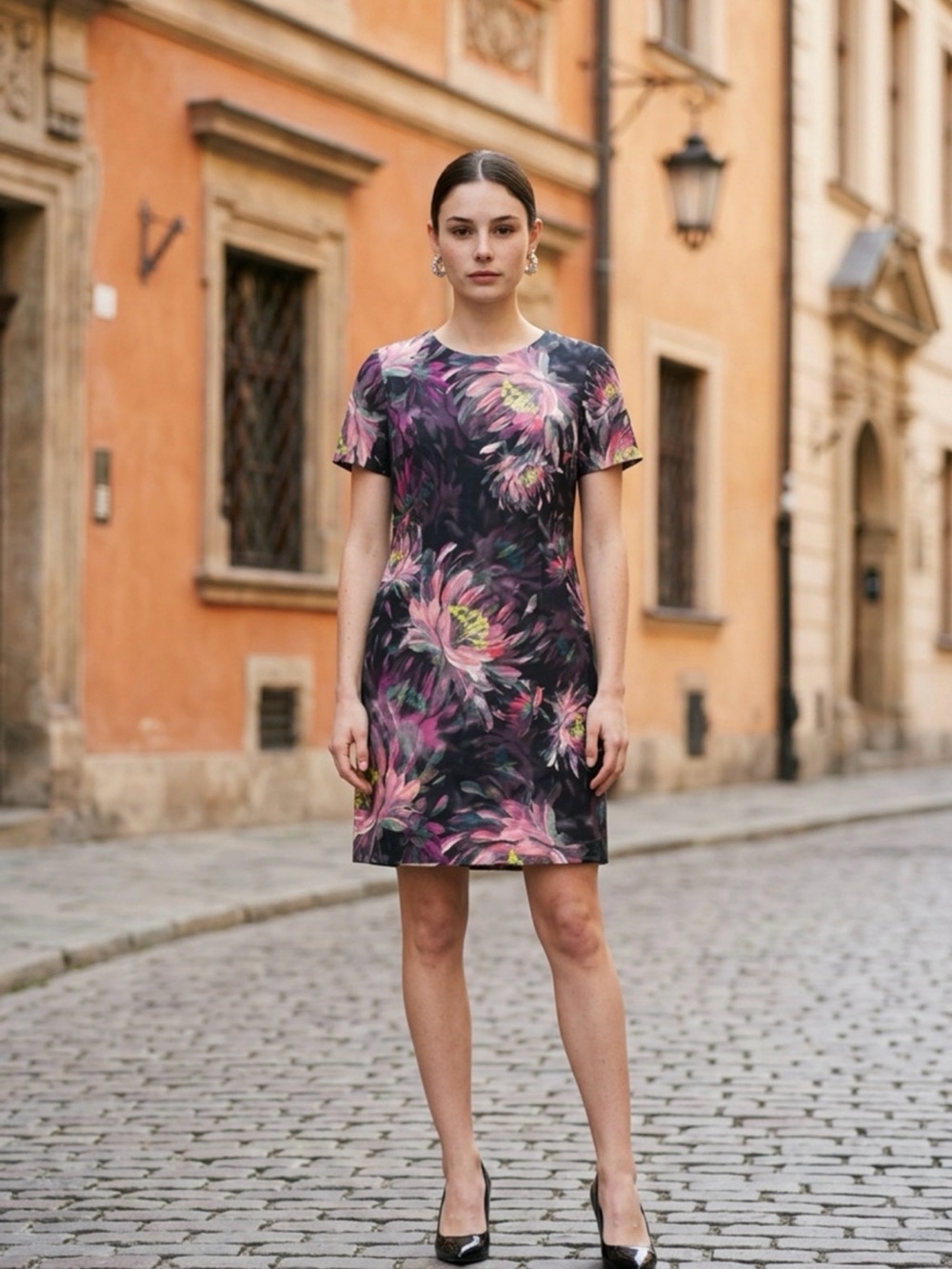 Trina Turk Floral Short Sleeve Shift Dress